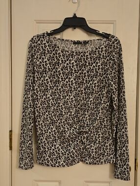 Tahari Leopard Print Long Sleeve Twist FrontTop - L